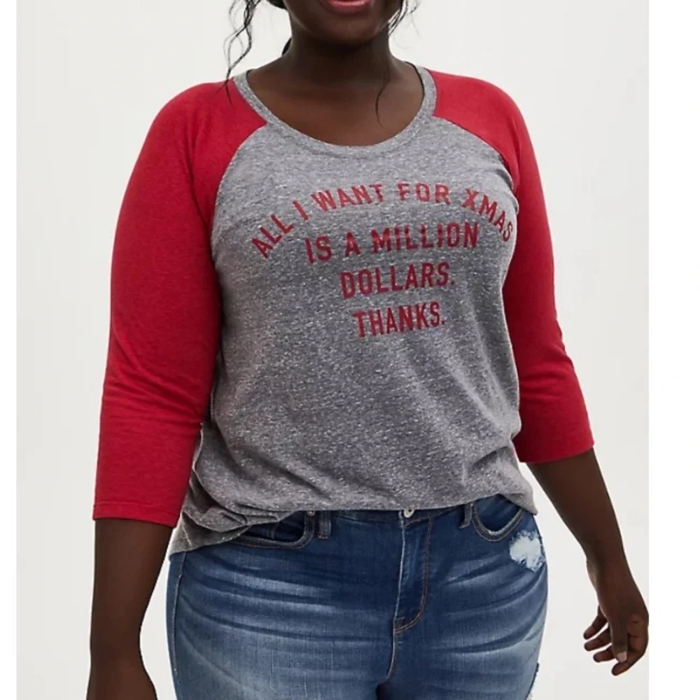 TORRID NWT ALL I WANT FOR X-MAS RED & HEATHERED GREY TRIBLEND RAGLAN TEE